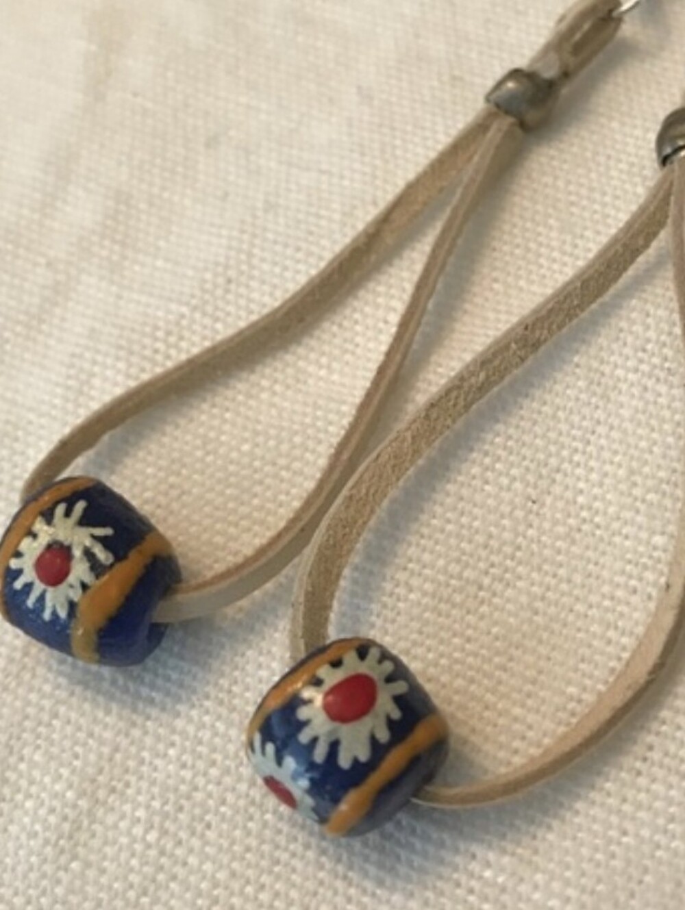 Handmade Daisy & Leather Earrings - Picture 5 of 5